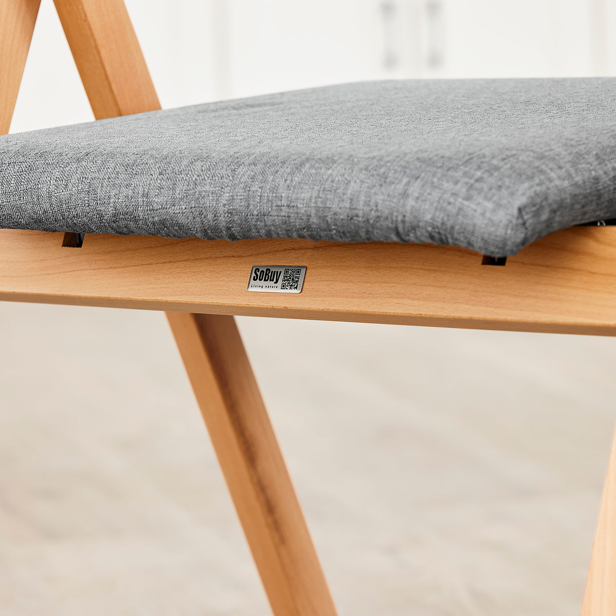 SoBuy FST98-HG Chaise Pliante avec Coussin, Confortable et Gain de Place, Pliable, Design Fonctionnel, Usage Quotidien, Format Pratique, Compact – Bois, Gris
