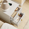 SoBuy FBT115-E-W Table de Chevet avec Prise Intégrée 4-en-1 – 2 Prises, USB, Type-C, 2 Tiroirs, Poignées Dorées, Blanc