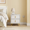 SoBuy FBT115-E-W Table de Chevet avec Prise Intégrée 4-en-1 – 2 Prises, USB, Type-C, 2 Tiroirs, Poignées Dorées, Blanc