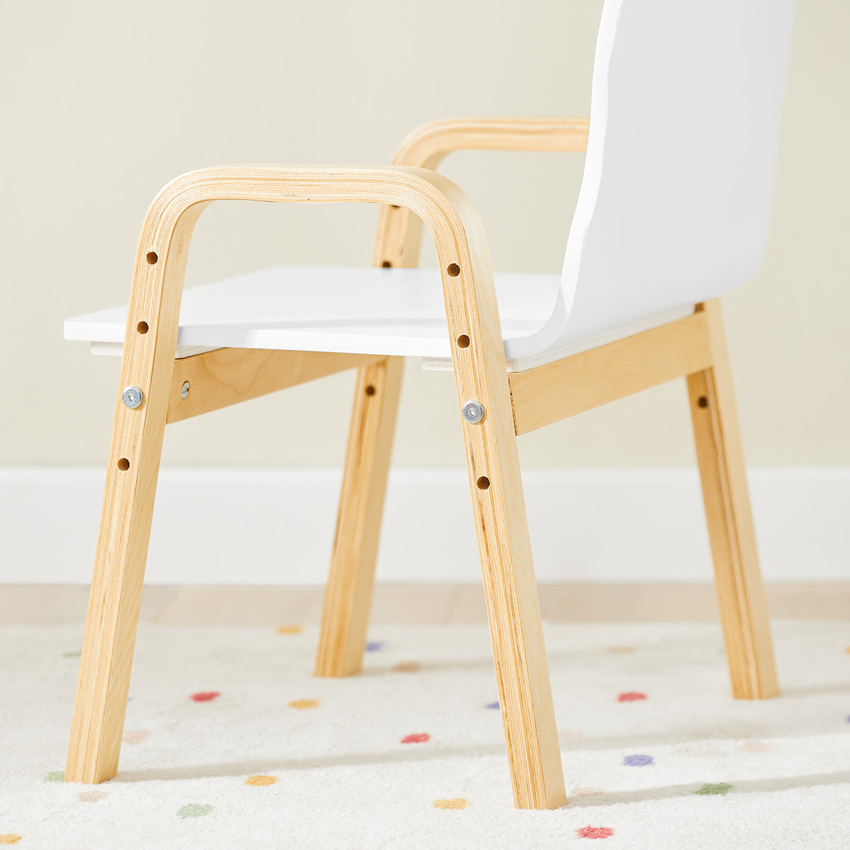 SoBuy KMB24-Wx2 Lot de 2 Chaises Enfant Réglables en Hauteur, 4 Positions 23–35 cm, Accoudoirs et Dossier, Charge Max. 75 kg – Blanc