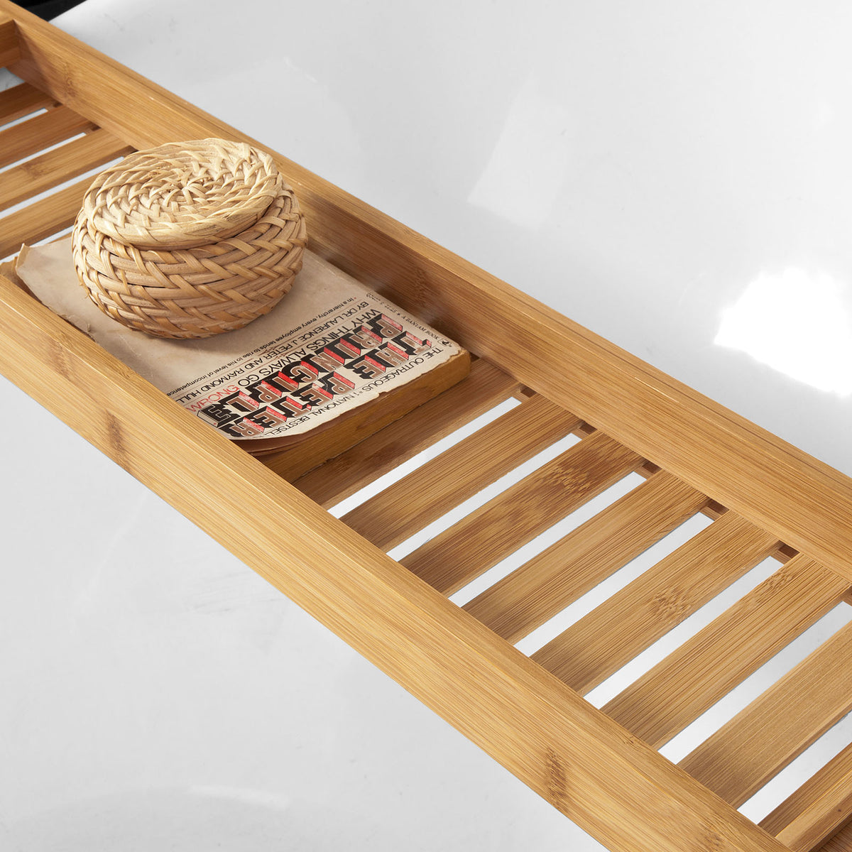 sobuyes.shopG212-N Plateau de Baignoire Extra Long et Verni avec Support Verre à Vin et Bougie, Design Fonctionnel, Usage Quotidien, Pratique – Bambou, Naturel